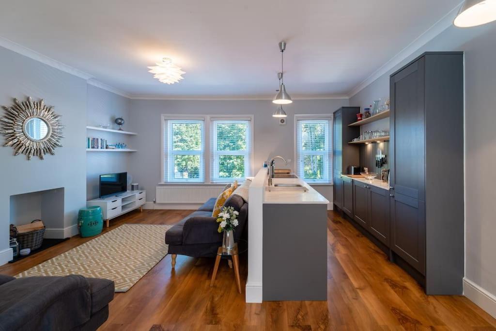 A Beautiful And Stylish 2 Bed Flat Close To Beach Bournemouth Buitenkant foto